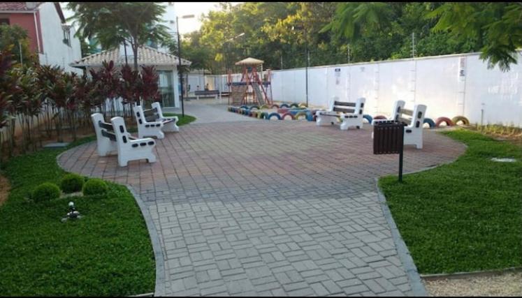 PiçarrasApto Em Easy Club Encantador Com Piscina.アパートメント エクステリア 写真